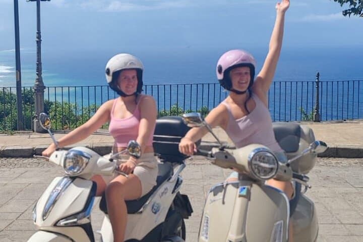 Costa Degli Dei Vespa Tour: Tropea, Capo Vaticano & Pizzo Half-Day Ride photo 2
