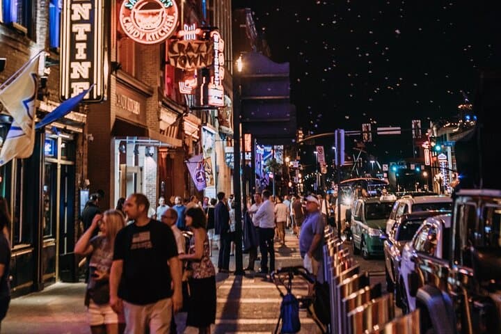 Till Death Do Us Part: Haunted Pub Crawl Through Nashville’s Darker Love Stories photo 2