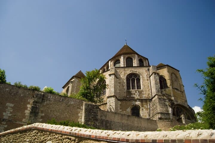 Private Chartres Cathedral Tour by Minivan — Stained Glass, Labyrinth & Medieval Streets photo 5