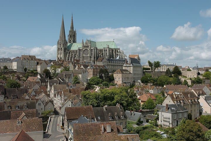 Private Chartres Cathedral Tour by Minivan — Stained Glass, Labyrinth & Medieval Streets photo 6