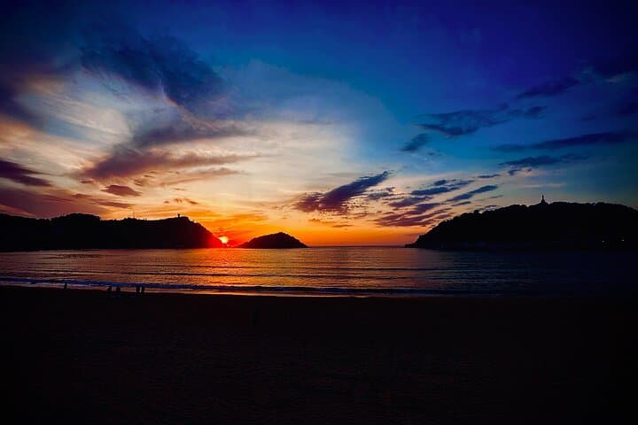 Sunset Cruise in San Sebastián: La Concha Bay Evening Sail photo 3