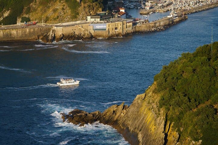 Sunset Cruise in San Sebastián: La Concha Bay Evening Sail photo 5