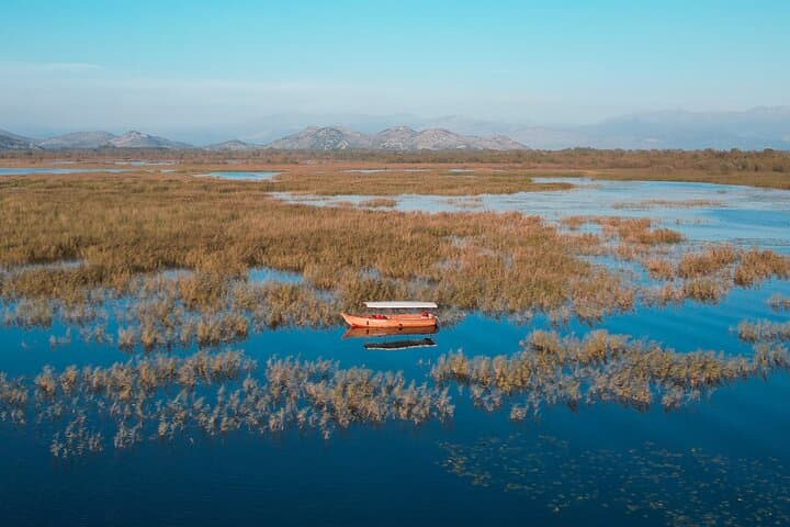 Private Skadar Lake Wooden Boat Tour with Wine — Virpazar Skadar Lake National Park photo 4