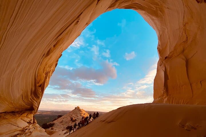 Guided Hike to the Great Chamber at Cutler Point — Small-Group Zion Photography Hike photo 6
