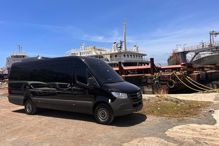 Private Transportation Services in Punta Cana: Flexible Airport Transfers & Day Trips photo 1