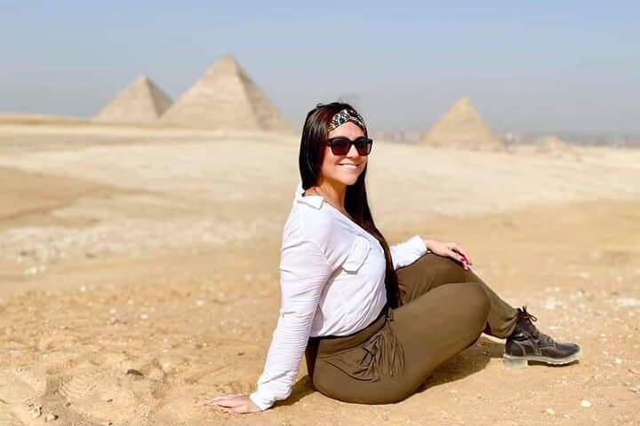Private Giza Pyramids & Sphinx Tour with Camel Ride and Lunch
