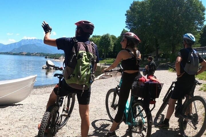 Lake Como E‑MTB Half‑Day Tour with Electric Bike and Winter Aperice photo 4