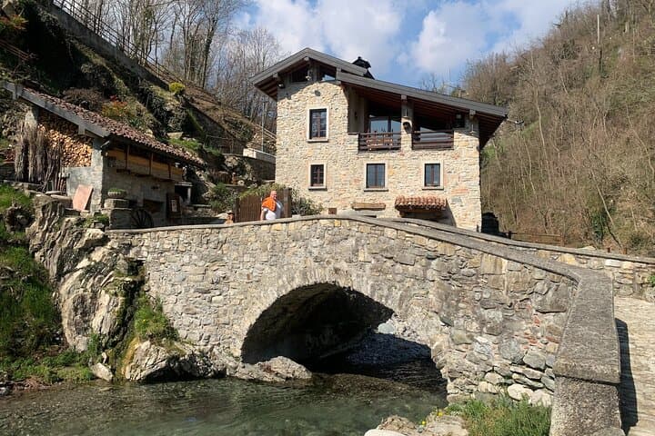 Lake Como E‑MTB Half‑Day Tour with Electric Bike and Winter Aperice photo 6