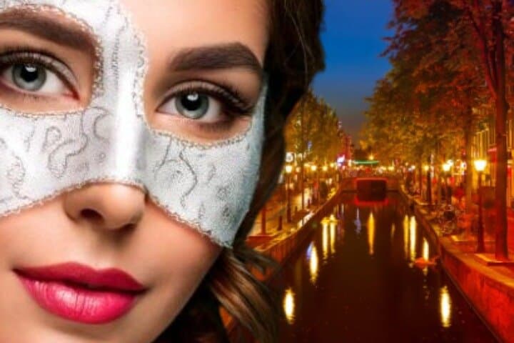 Amsterdam Red Light District Secrets and History Walking Tour photo 5