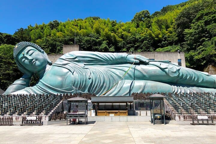 Full-Day from Hakata: Nanzoin Reclining Buddha, Itoshima Totoro Forest & Sakurai Futamigaura