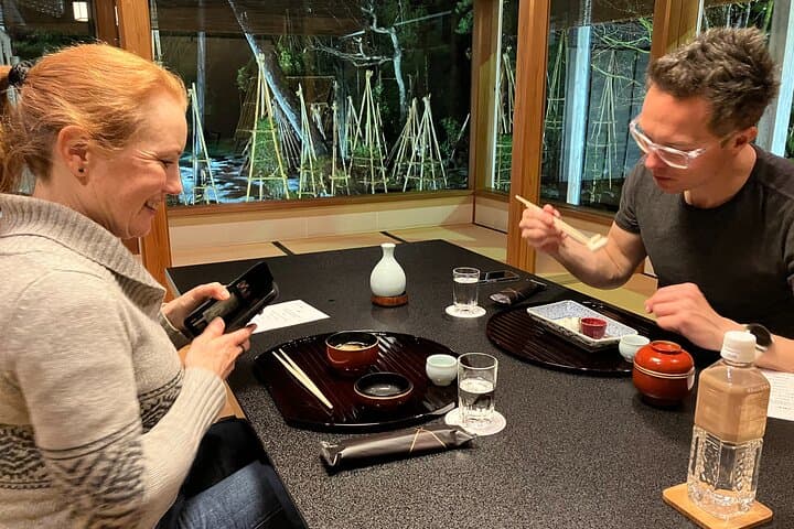 Historic Ryotei Dinner in Takada: 140-Year Wooden Restaurant & Night Snack Tour