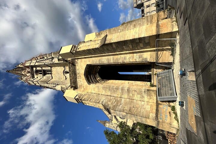 Bordeaux Organic Food Tour — Old Town Apéro Walking Experience photo 3