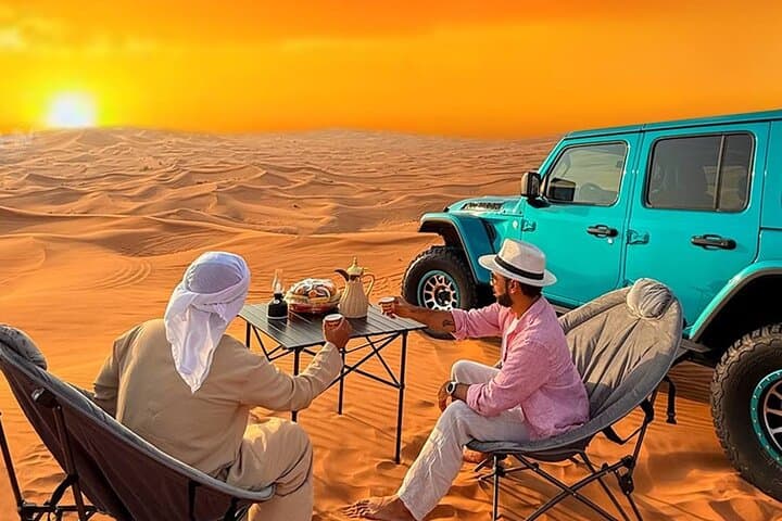 Private Dubai Desert Jeep Safari with Sunset Setup and Falcon Experience
