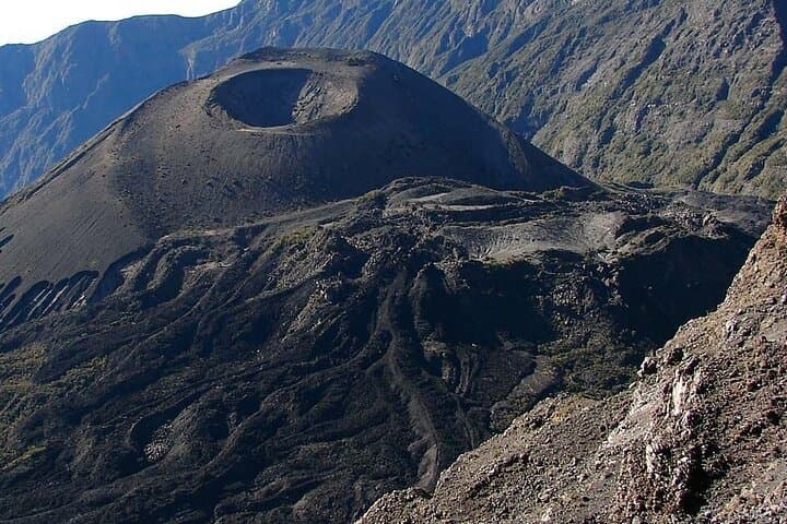 Mount Meru 4-Day Climb: Acclimatize Before Kilimanjaro in Arusha National Park photo 6