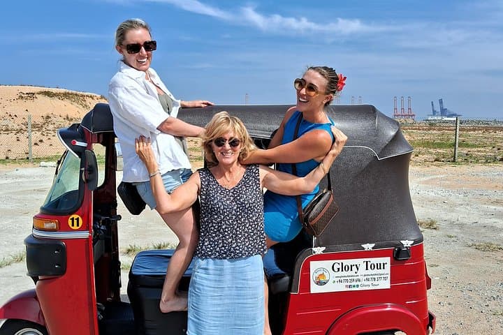 Colombo Tuk‑Tuk City Tour: Morning & Evening Sightseeing with Tea Tasting photo 3