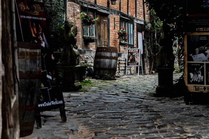 Oxford, Stratford-upon-Avon & Warwick Castle: 11-Hour Day Trip from London photo 2