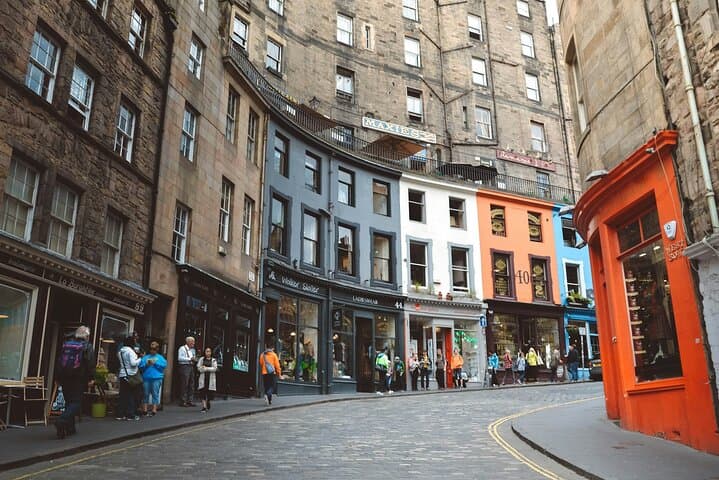 Edinburgh Old Town Walking Tour: Royal Mile Legends, Landmarks & Hidden Gems photo 3
