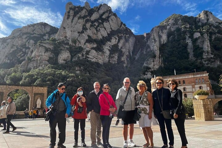 Montserrat, Cardona & Salt Mountain: Private Day Tour from Barcelona