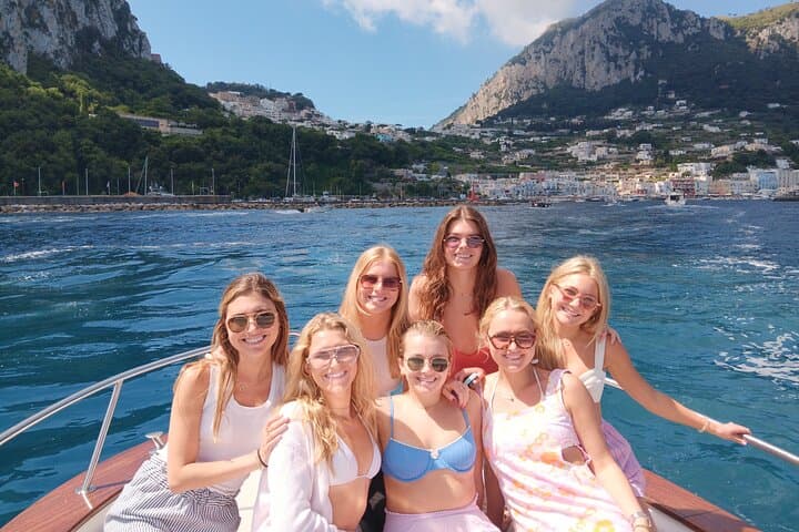 Private Full-Day Boat Tour to Capri from Maiori or Minori