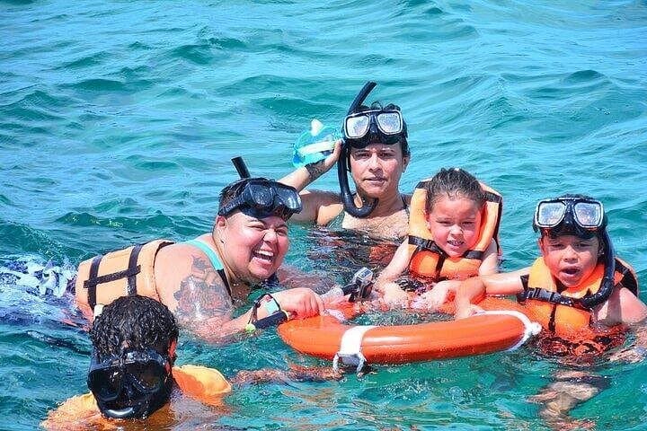 Punta Cana Party Boat Cruise: Catamaran Snorkel & Beach Party photo 3
