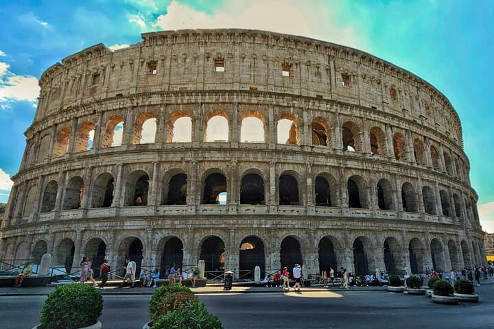 Colosseum Arena Private Guided Tour — VIP Arena Access & Palatine Hill photo 3