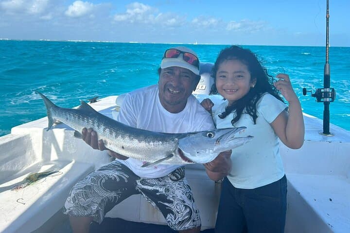 Experience the Thrill of Fishing in Isla Mujeres’ Bay: Private Guided Tour