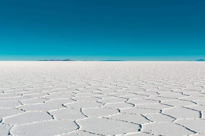 Salar de Uyuni 3-Day Salt Flats & Andean Lagoons Adventure photo 2