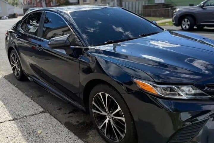 Private NYC Airport Arrival Transfer: JFK, LGA & EWR to Manhattan photo 6