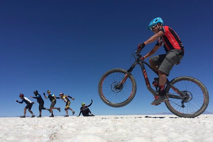 Full-Day Salar de Uyuni Salt Flats Tour from Uyuni or La Paz photo 5