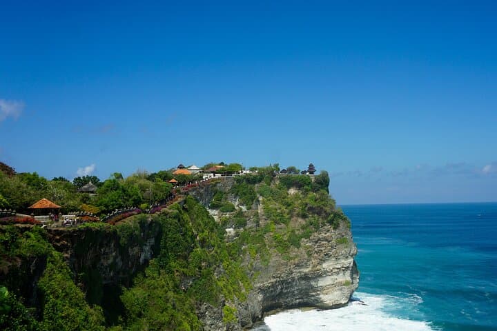 Uluwatu Temple Sunset & Kecak Fire Dance with Jimbaran Seafood Dinner photo 4
