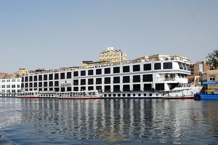 7-Day Egypt Adventure: Cairo, Luxor & Aswan Nile Cruise and Temple Tour photo 1
