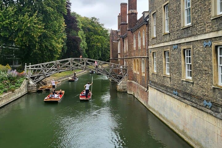 Explore Cambridge: Full-Day Guided Tour and River Punting from London photo 2