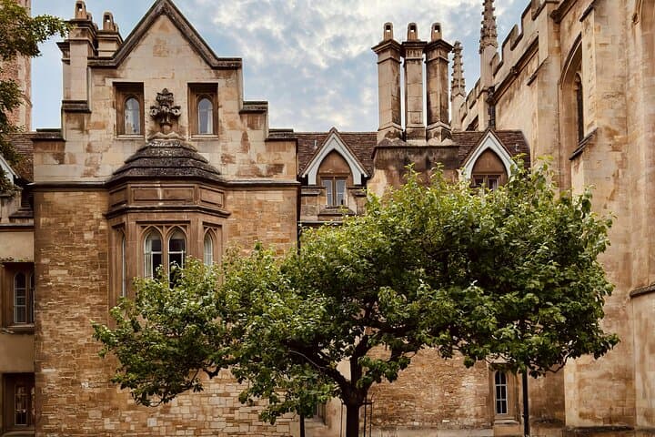 Explore Cambridge: Full-Day Guided Tour and River Punting from London photo 4