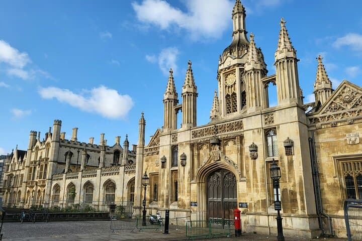 Explore Cambridge: Full-Day Guided Tour and River Punting from London photo 3