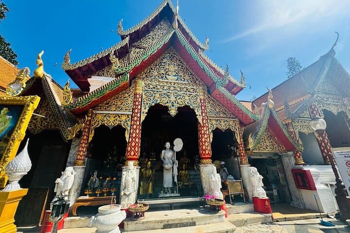 Private Doi Suthep, Handicraft Highway & Sticky Waterfall Day Tour from Chiang Mai photo 4