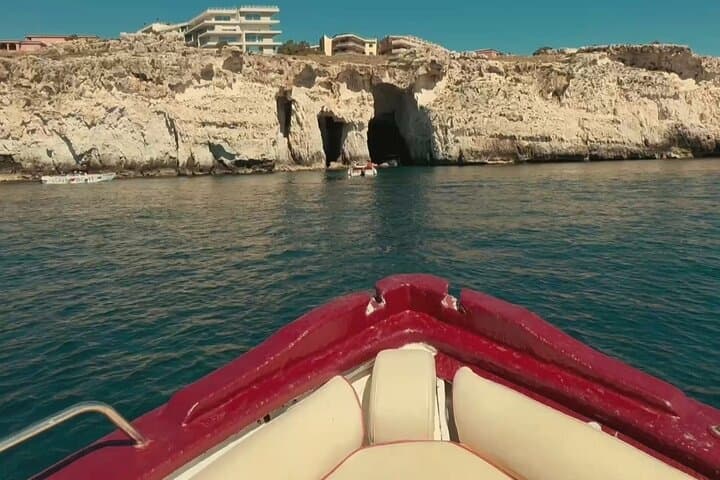 Ortigia & Plemmirio Private Boat Tour with Lunch — Sea Caves, Swimming & Historic Ortigia