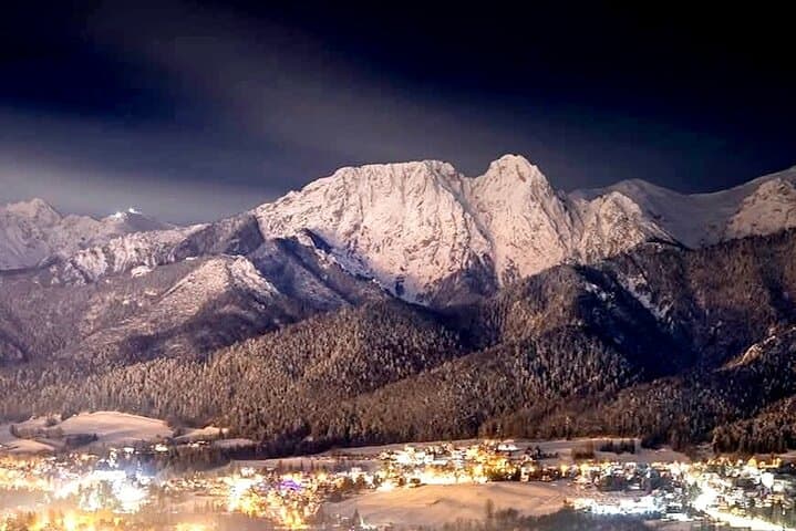 Day Trip to Zakopane from Krakow: Gubałówka Views, Chochołów Charm & Oscypek Tasting photo 3