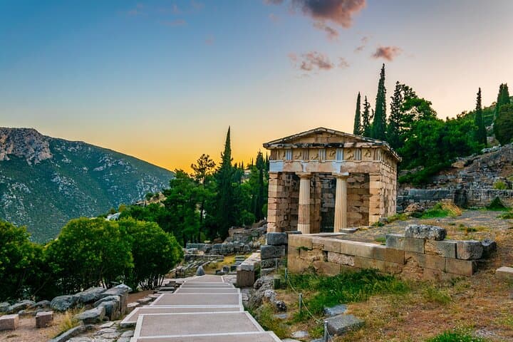 Delphi & Meteora: 2-Day Private Tour from Athens to Ancient Oracles and Cliffside Monasteries photo 3