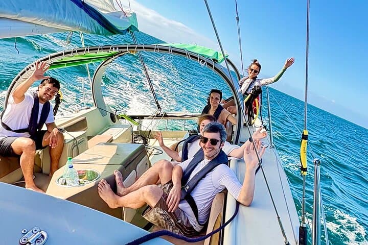 Full-Day Lagoon Sail to Îlets de la Biche — Snorkel, Paddle & Wreck Dive in Guadeloupe photo 4