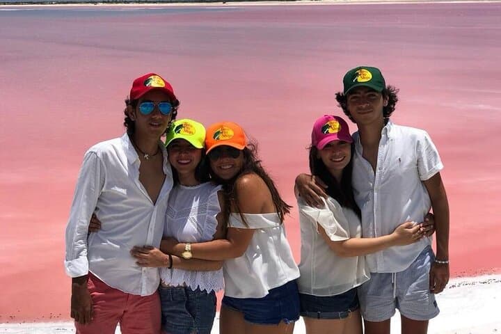 Full-Day Pink Lagoons & Río Lagartos Boat Tour from Mérida