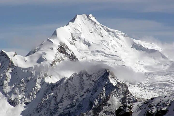 Summit Huayna Potosí: 3-Day Guided Climb to 6,088 m from La Paz
