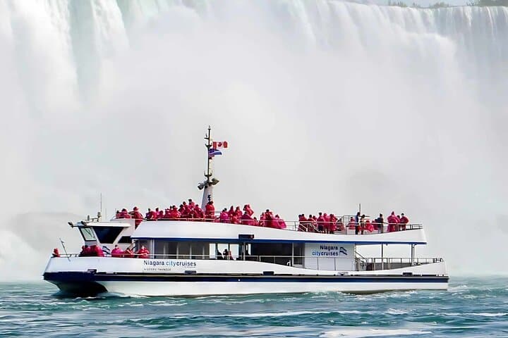Niagara Falls Evening Lights Tour: Boat Cruise, Dinner & Illumination Tower photo 3