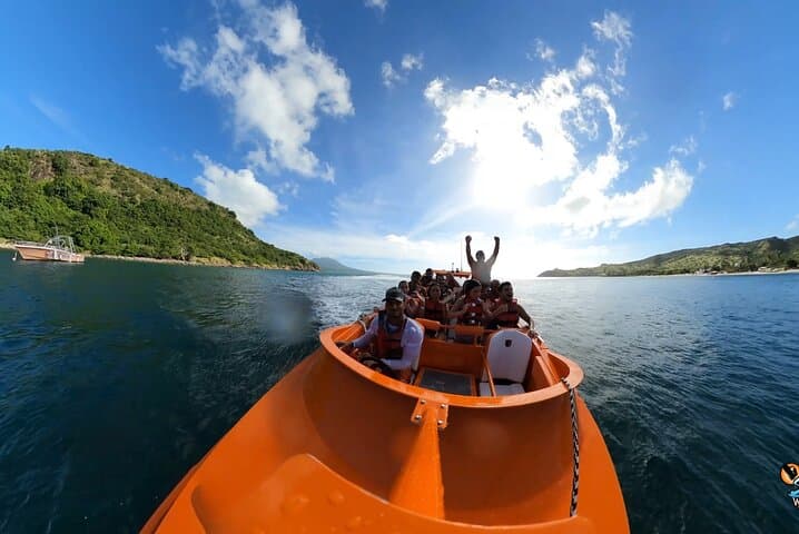 Extreme Jetboat Adventure in St Kitts: Moggaro Jet Boat Thrill Ride photo 6
