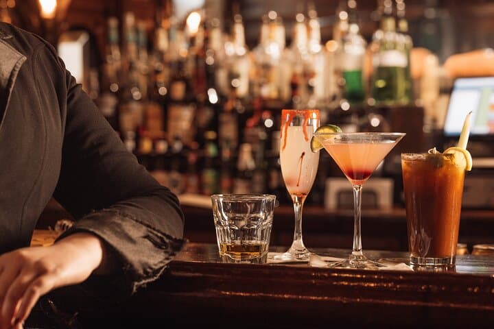 San Antonio Ghost Bus Pub Crawl: Haunted Bars, River Walk Lore & Nightlife Tips photo 2