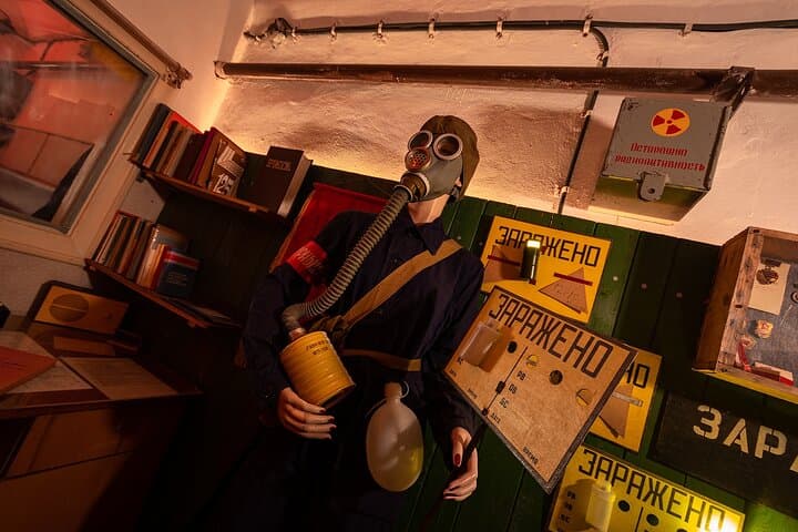 Cold War Bunker and Mangalsala Fortress Tour with Soviet BBQ near Riga