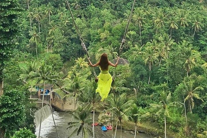 Ubud Jungle Swing & Ayung River Rafting with Tegalalang Lunch photo 2