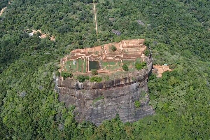 Kandy to Sigiriya, Dambulla & Minneriya Safari: A One-Day Private Tour Guide photo 5