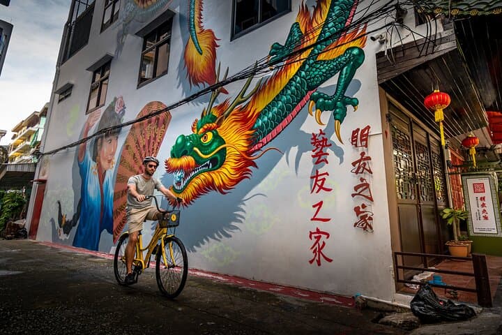 Scenic Real Bangkok Cycling Adventure: Chinatown to Thonburi Bike Tour