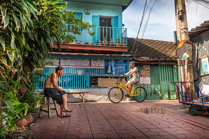 Scenic Real Bangkok Cycling Adventure: Chinatown to Thonburi Bike Tour photo 2