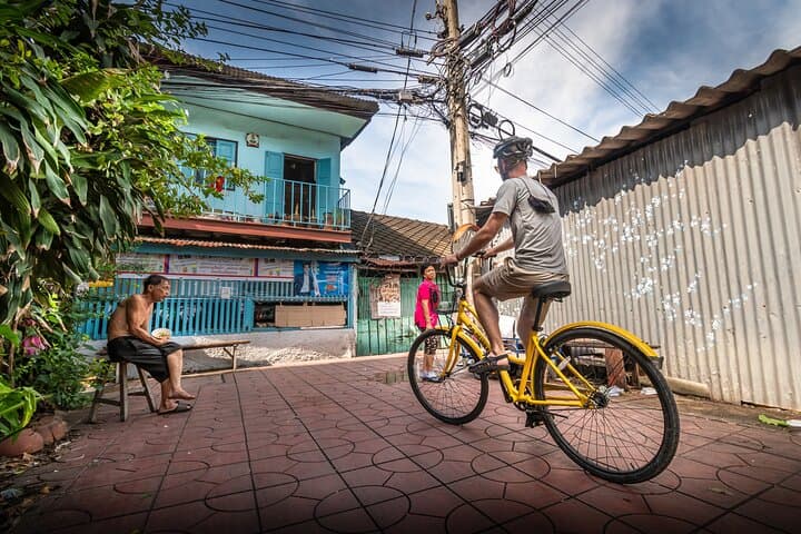 Scenic Real Bangkok Cycling Adventure: Chinatown to Thonburi Bike Tour photo 3
